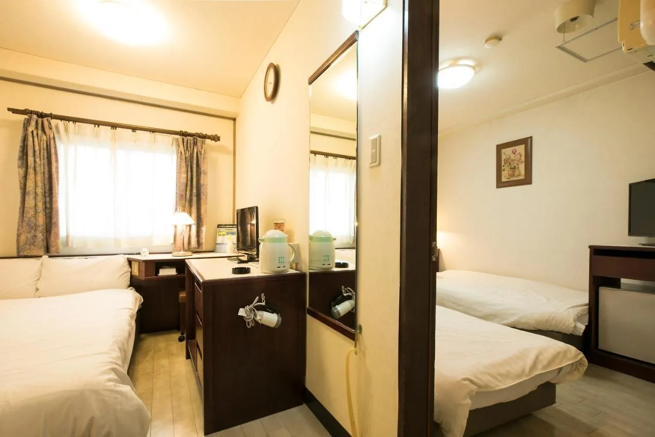 Humour Resort New Oriental Hotel Osaka 3*,